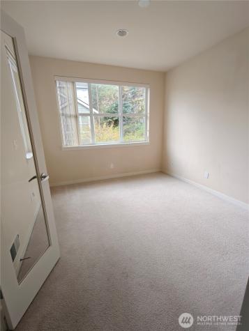 564 Mountain View Lane NW Issaquah WA 98027