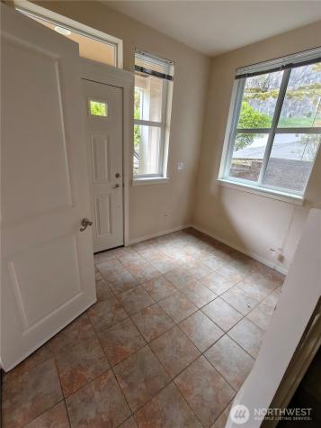 564 Mountain View Lane NW Issaquah WA 98027