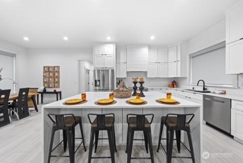 215 SE Desert Hills Loop Moses Lake WA 98837