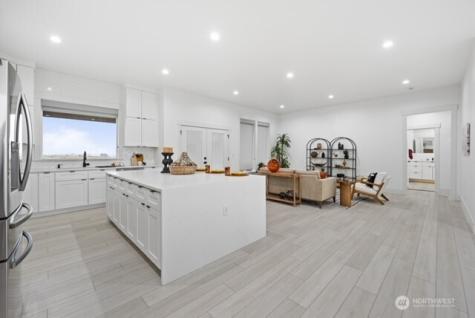 215 SE Desert Hills Loop Moses Lake WA 98837