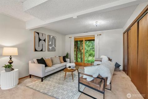 20530 11th Drive SE Bothell WA 98012