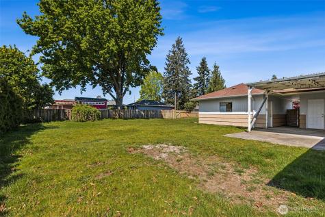 14205 11th Avenue SW Burien WA 98166
