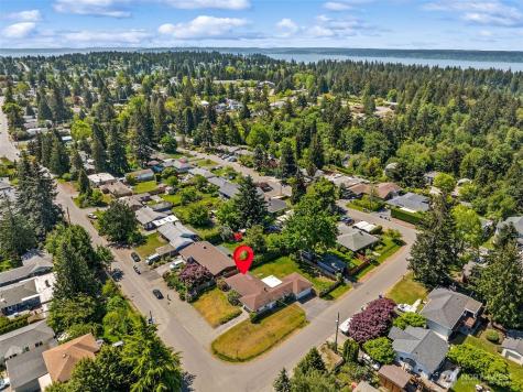 14205 11th Avenue SW Burien WA 98166