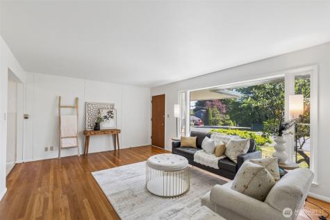 14205 11th Avenue SW Burien WA 98166