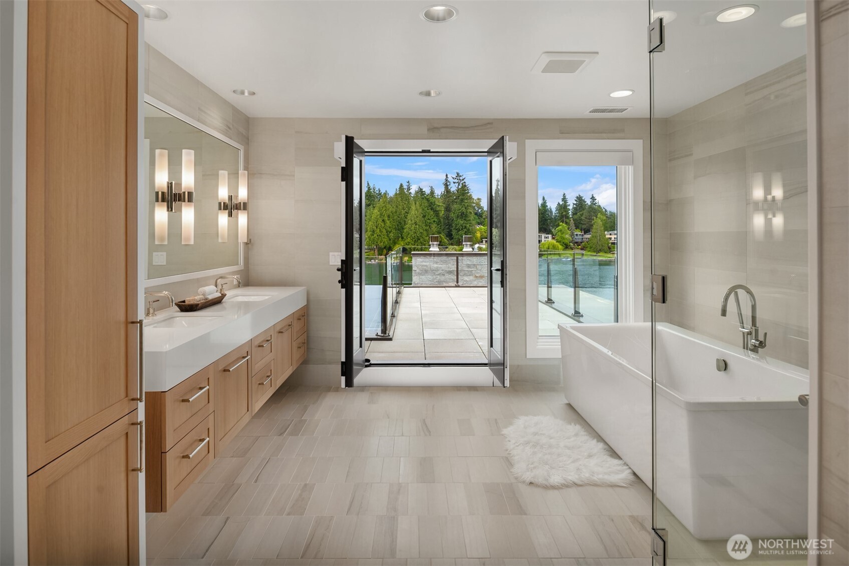 3234 78th Place NE Medina WA 98039