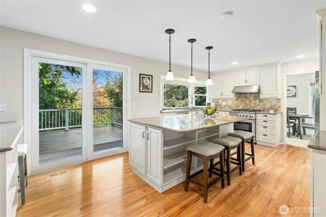 4310 209th Avenue NE Sammamish WA 98074