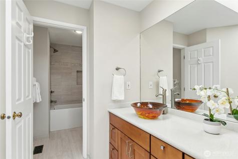 4310 209th Avenue NE Sammamish WA 98074