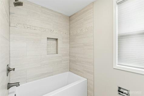 4310 209th Avenue NE Sammamish WA 98074