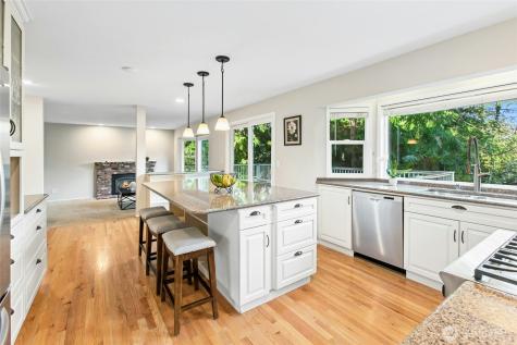 4310 209th Avenue NE Sammamish WA 98074
