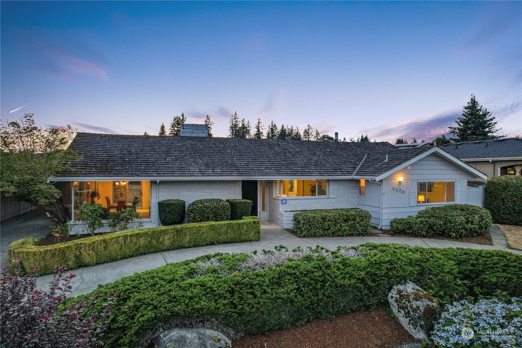 9835 Vineyard Crest Bellevue WA 98004