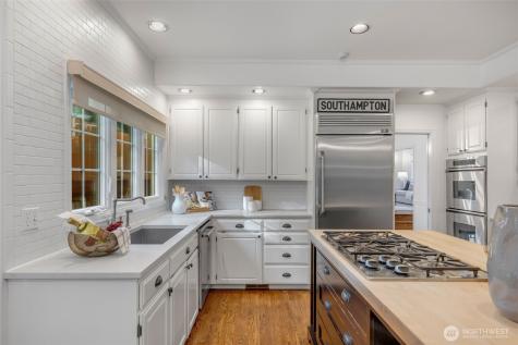 23837 SE 45th Street Sammamish WA 98029
