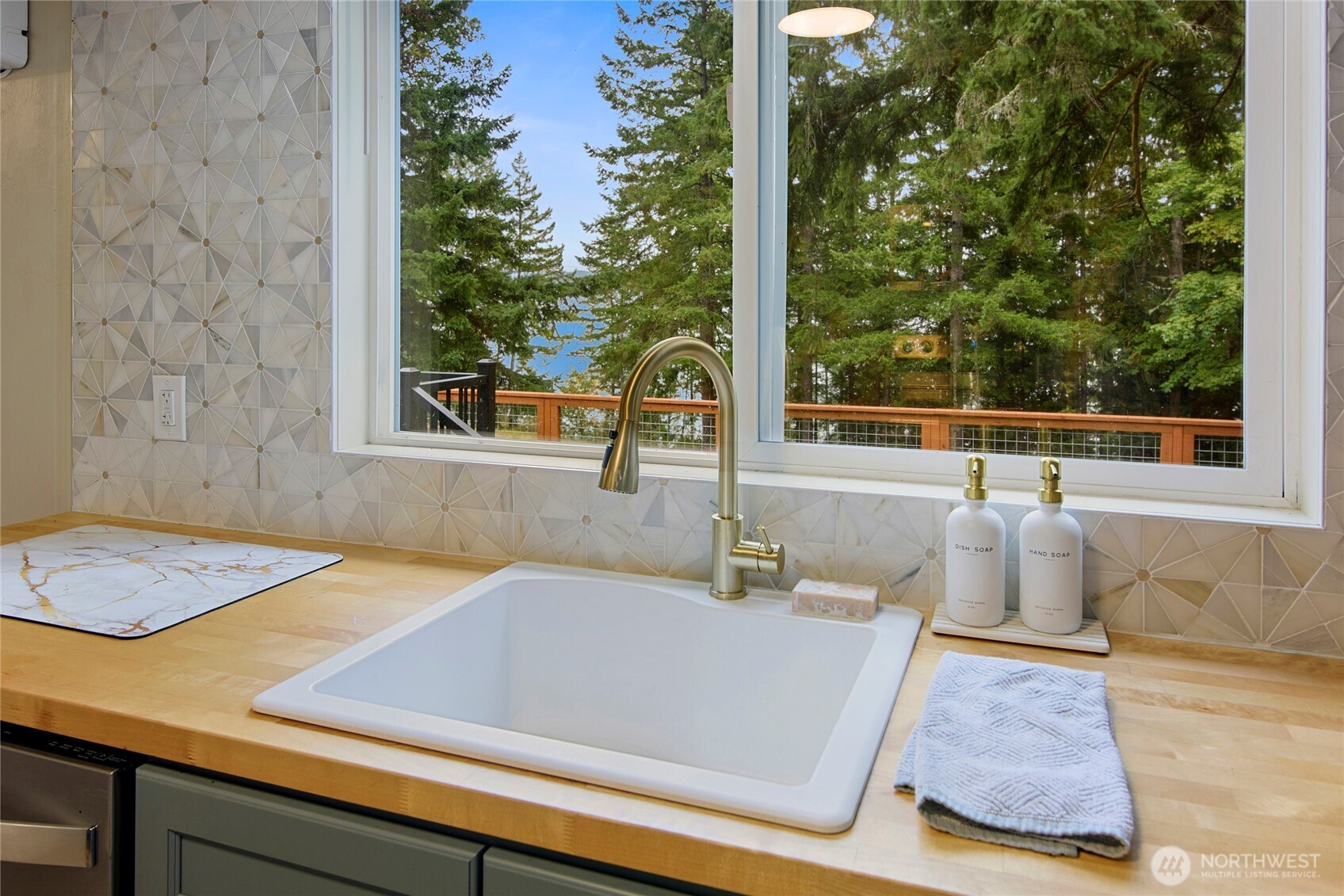 304292 Highway 101 Brinnon WA 98320