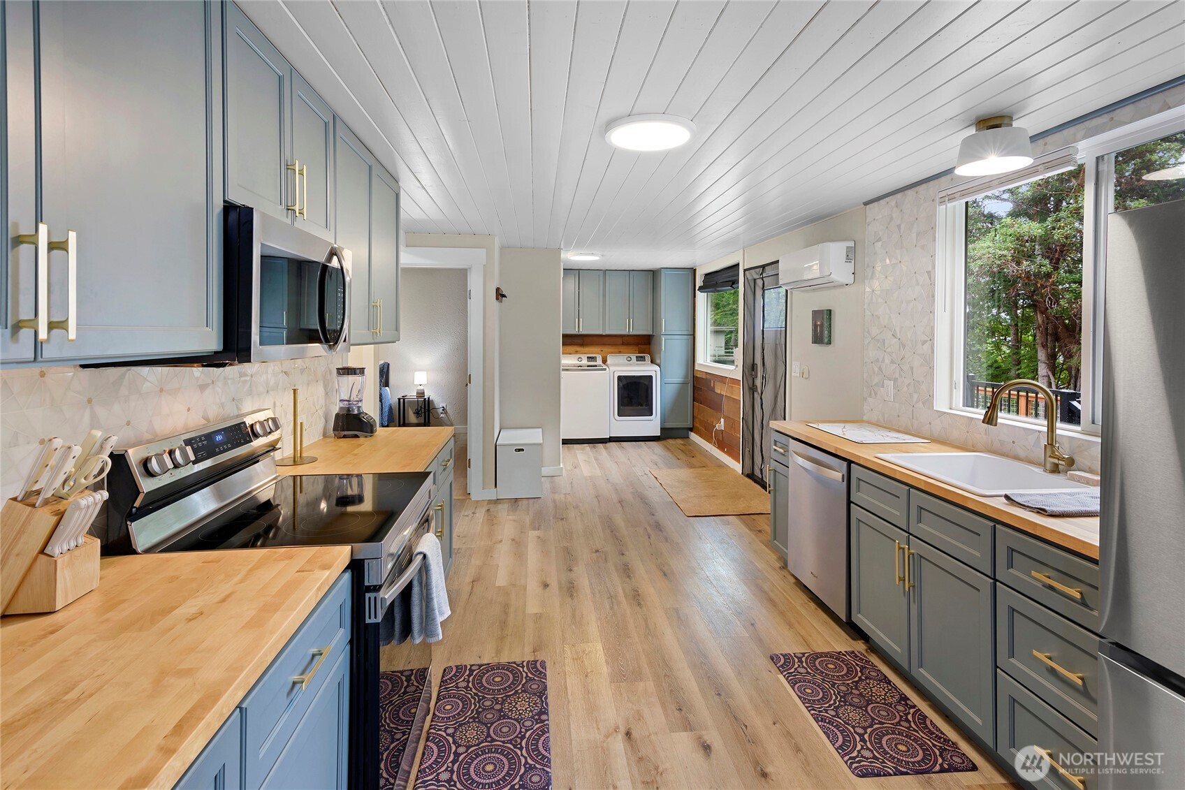 304292 Highway 101 Brinnon WA 98320