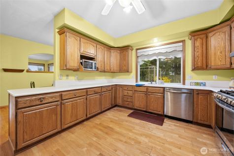 4802 51st Street Court E Tacoma WA 98443