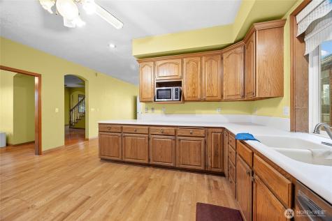 4802 51st Street Court E Tacoma WA 98443