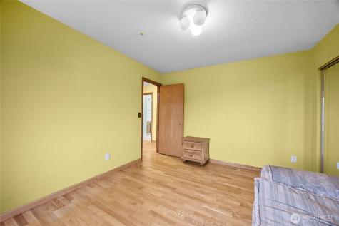 4802 51st Street Court E Tacoma WA 98443
