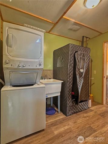 76 Westlake Road Oroville WA 98844