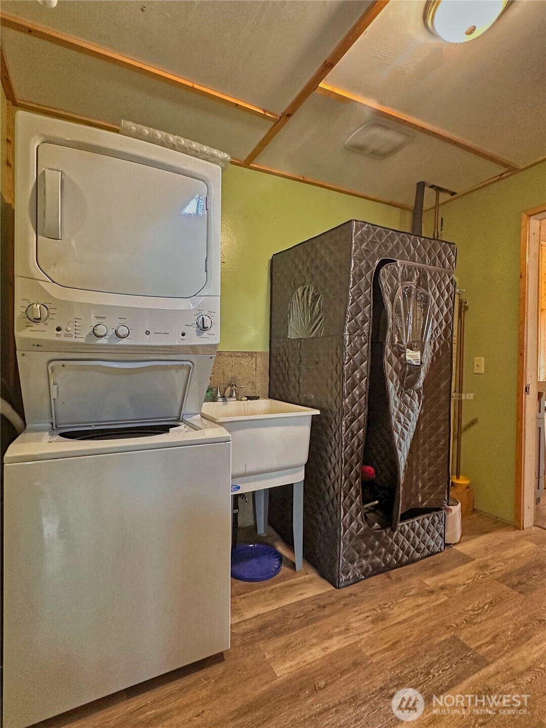 76 Westlake Road Oroville WA 98844