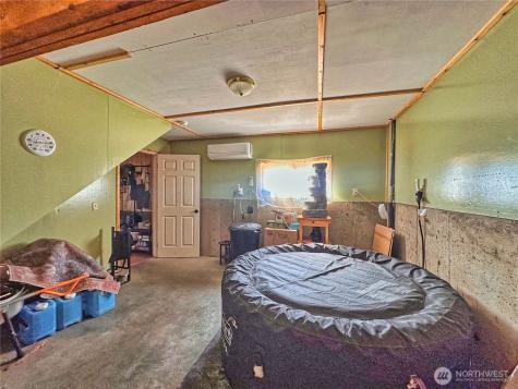 76 Westlake Road Oroville WA 98844