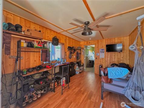 76 Westlake Road Oroville WA 98844