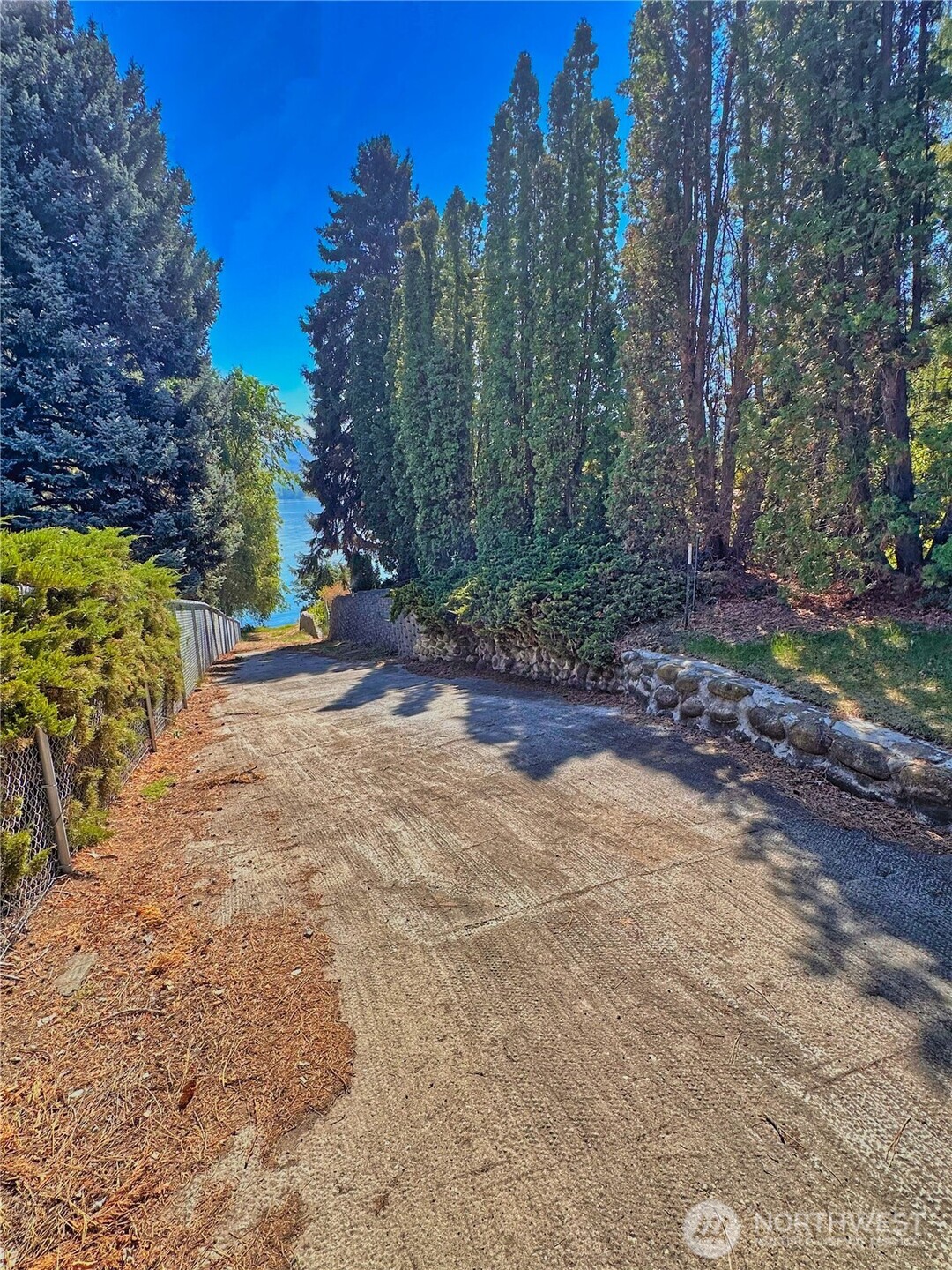 76 Westlake Road Oroville WA 98844