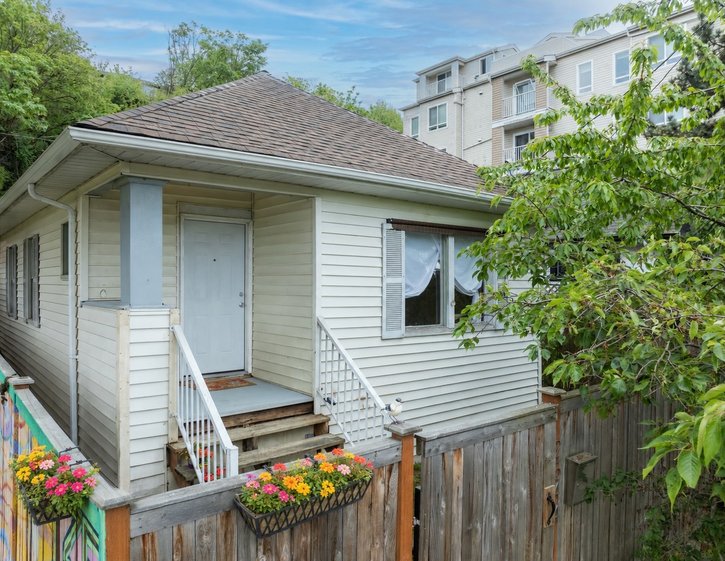 2544 15th Avenue W Seattle WA 98119
