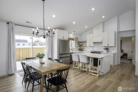 1038 W Lakeside Drive Moses Lake WA 98837