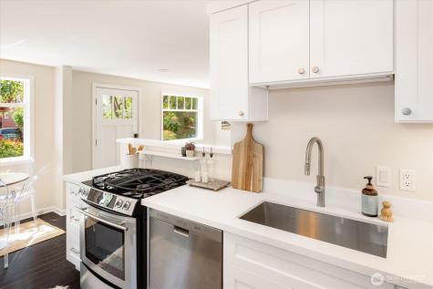 526 N 84th Street Seattle WA 98103