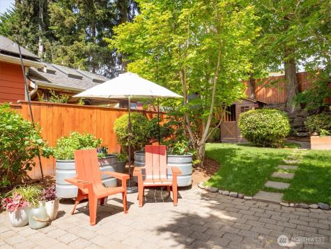 526 N 84th Street Seattle WA 98103