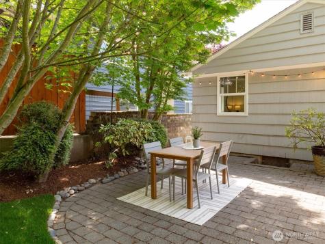 526 N 84th Street Seattle WA 98103