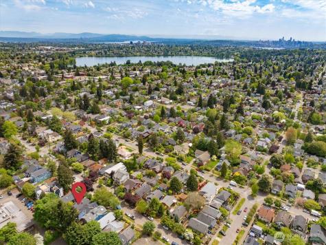 526 N 84th Street Seattle WA 98103