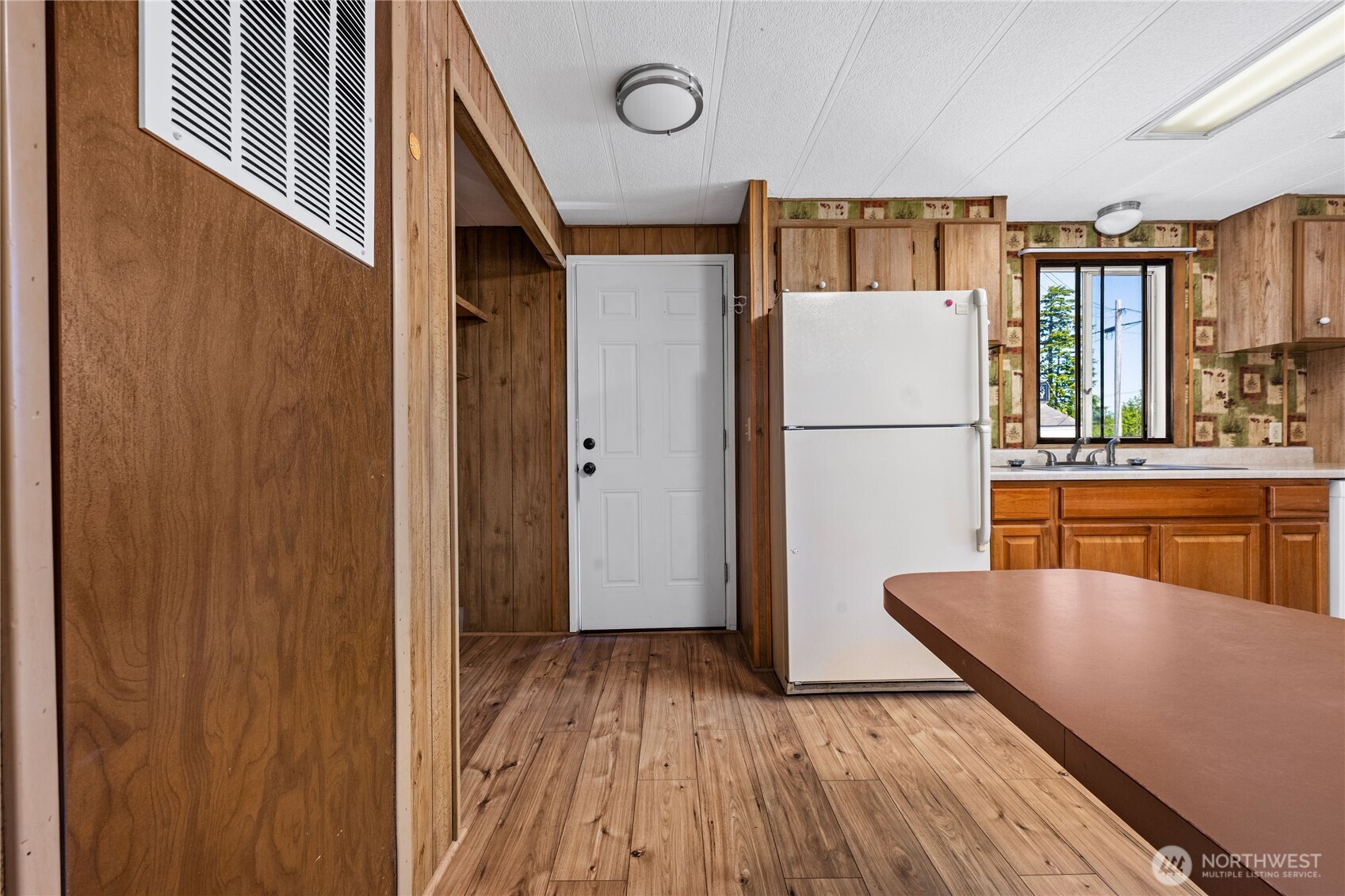 1210 35th Street Seaview WA 98644