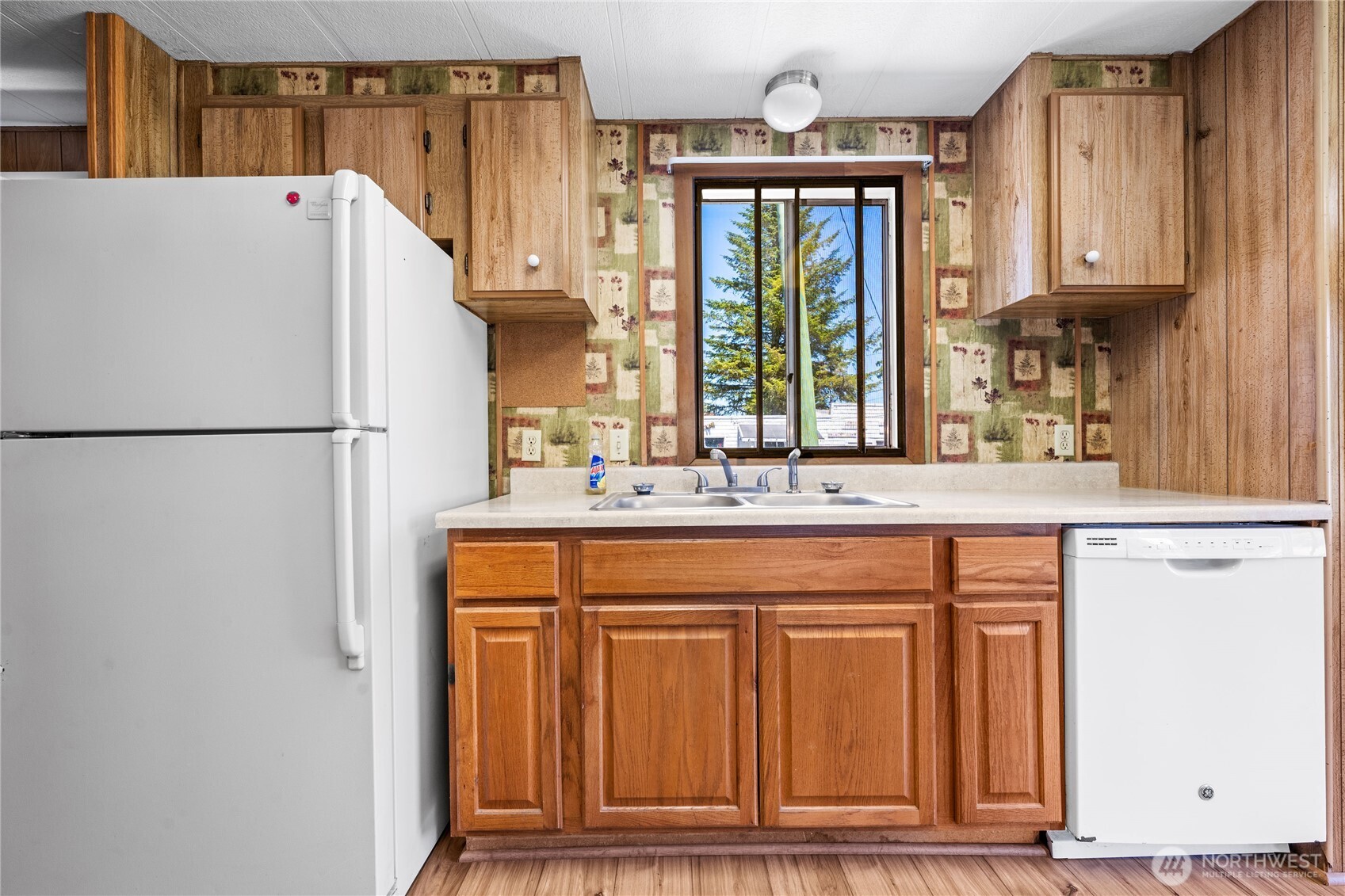 1210 35th Street Seaview WA 98644