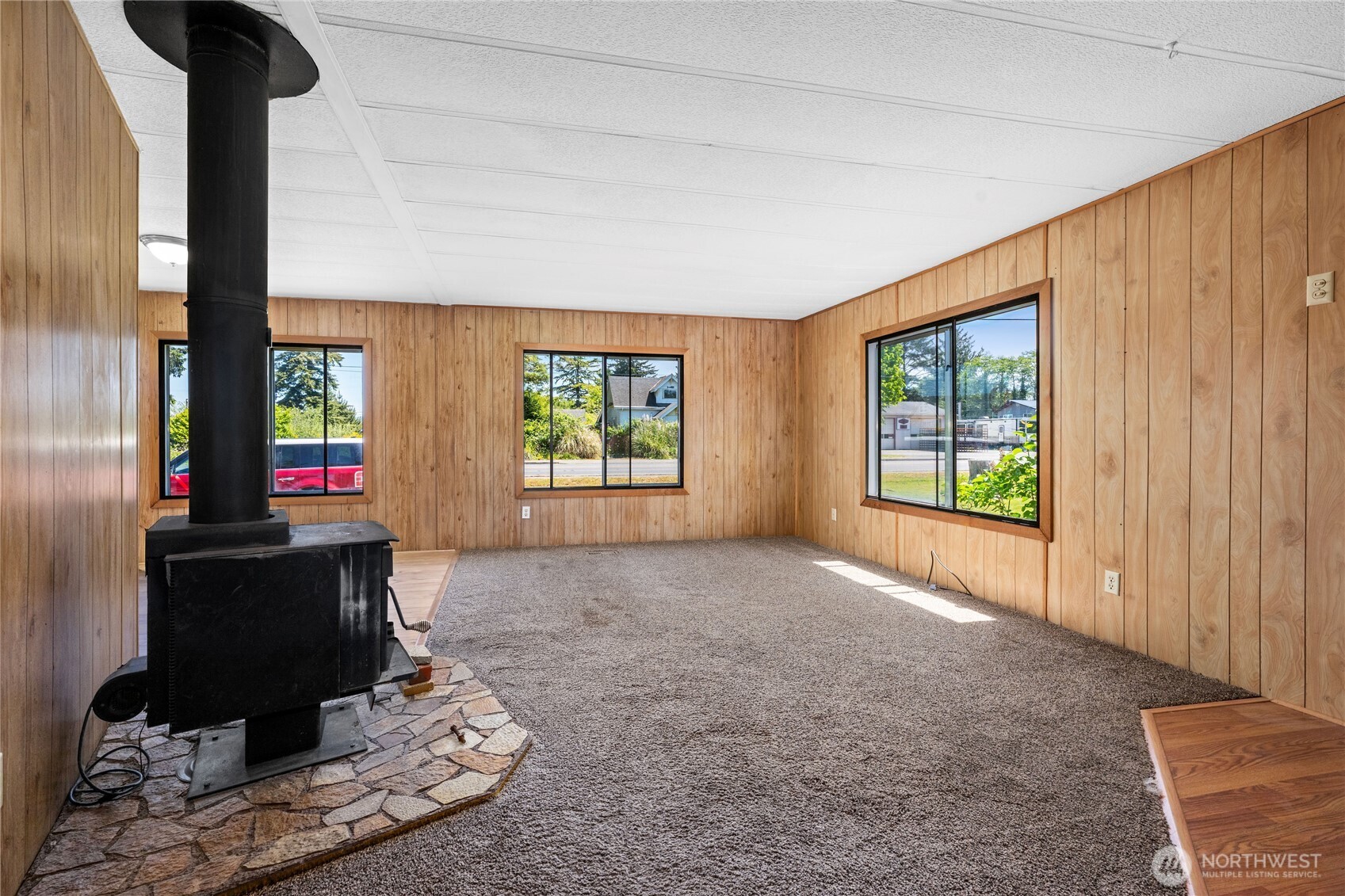1210 35th Street Seaview WA 98644