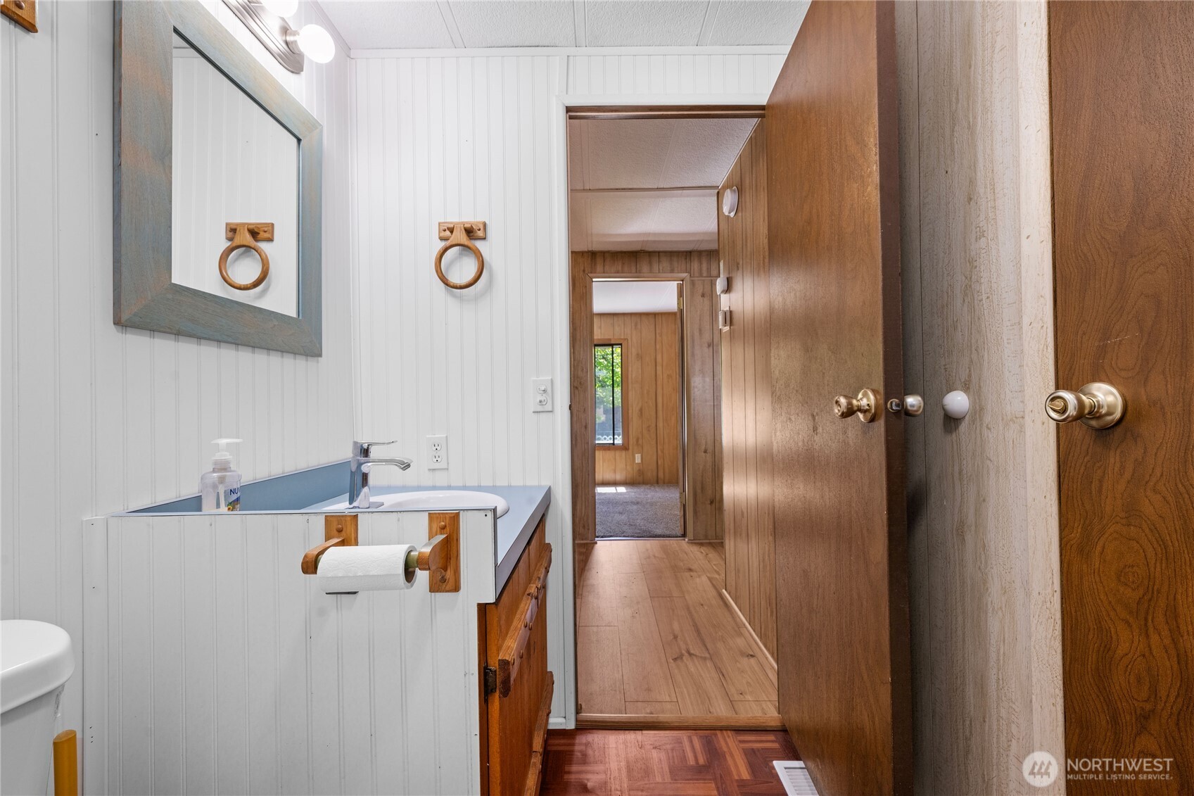 1210 35th Street Seaview WA 98644