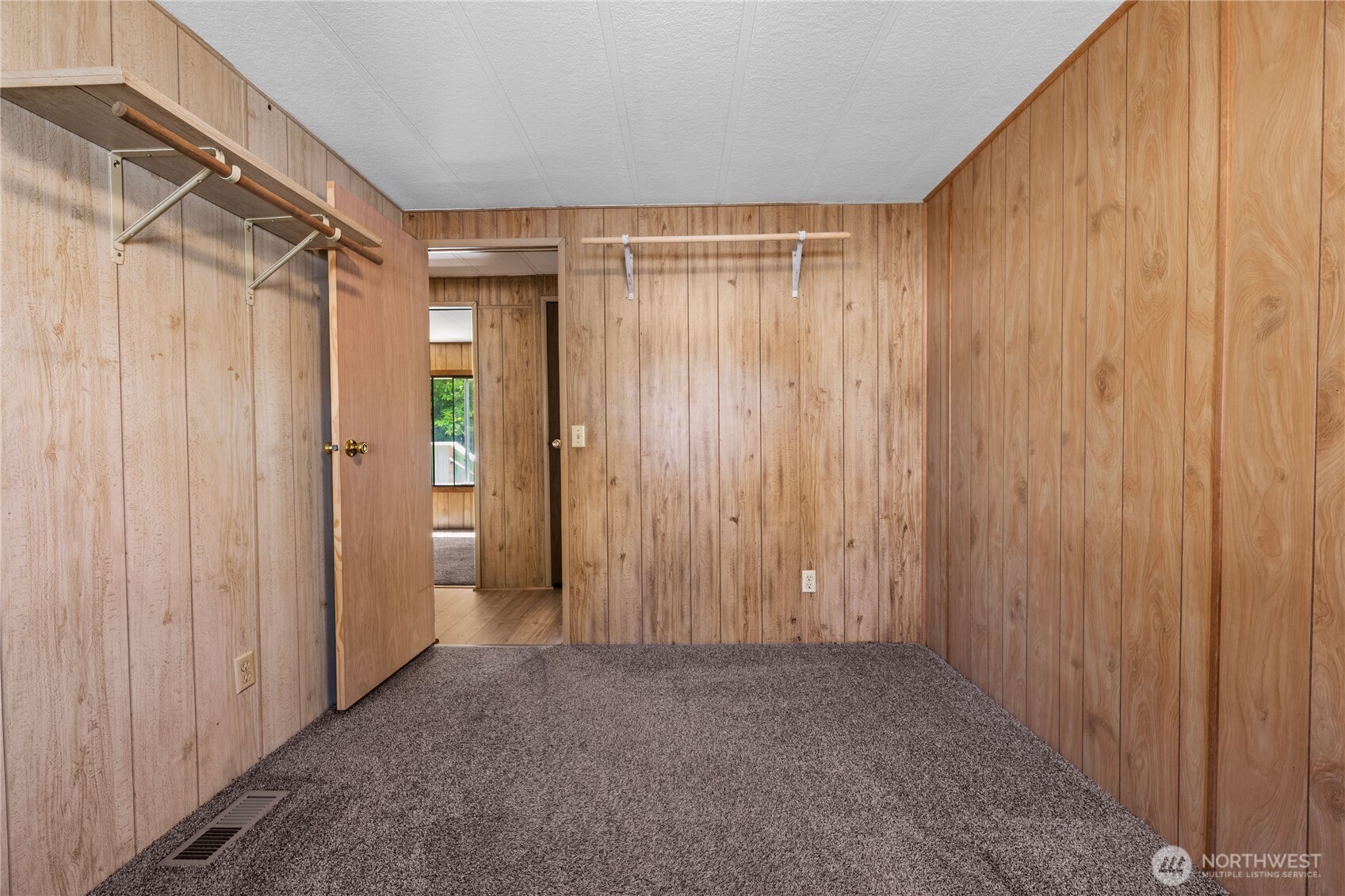 1210 35th Street Seaview WA 98644