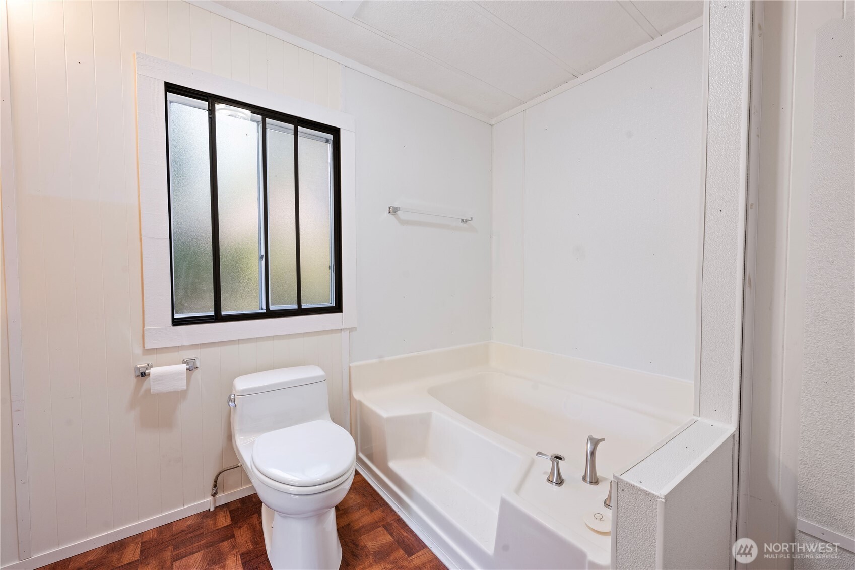 1210 35th Street Seaview WA 98644