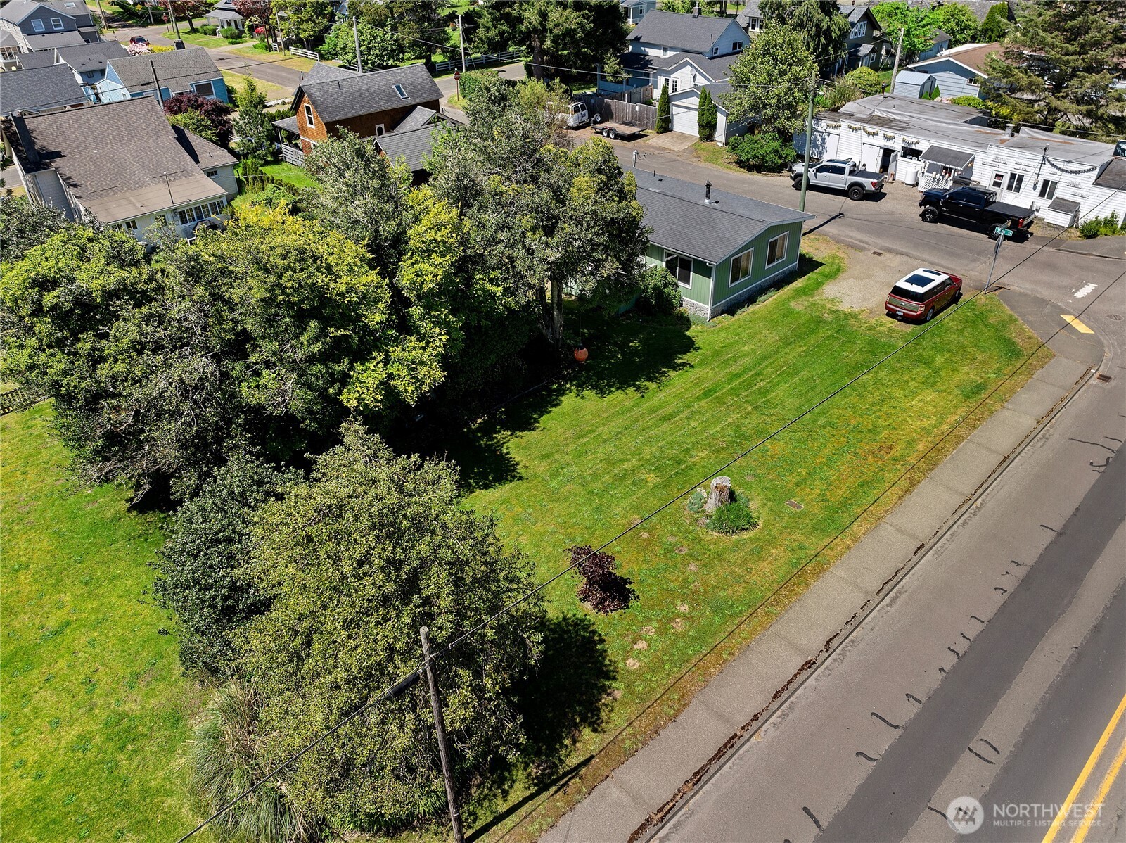 1210 35th Street Seaview WA 98644