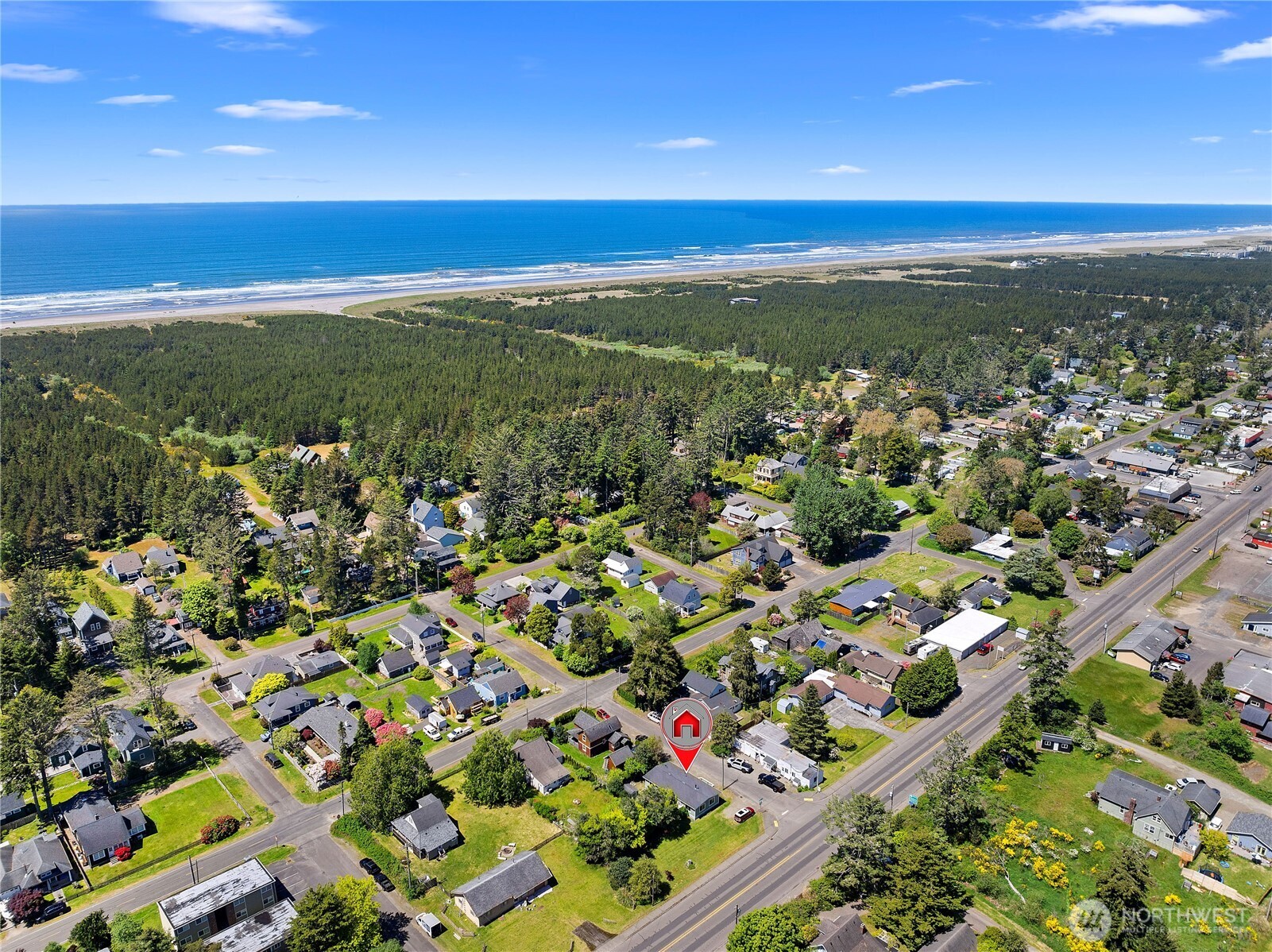 1210 35th Street Seaview WA 98644