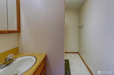 4722 145th Street Court E Tacoma WA 98446