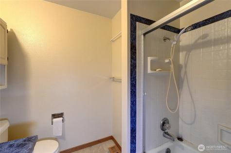 4722 145th Street Court E Tacoma WA 98446
