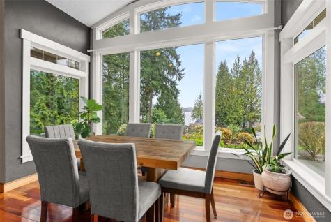 4719 Sunset Point Lane NW Olympia WA 98502