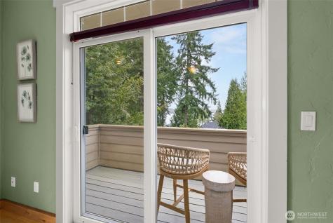 4719 Sunset Point Lane NW Olympia WA 98502