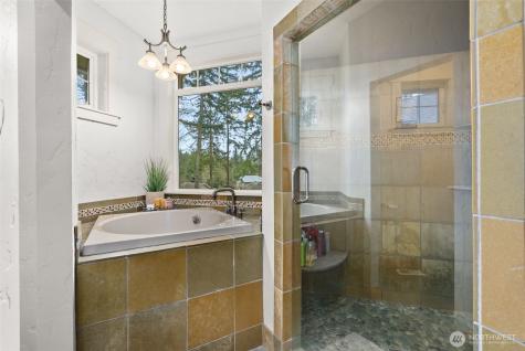4719 Sunset Point Lane NW Olympia WA 98502
