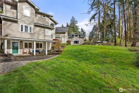 4719 Sunset Point Lane NW Olympia WA 98502