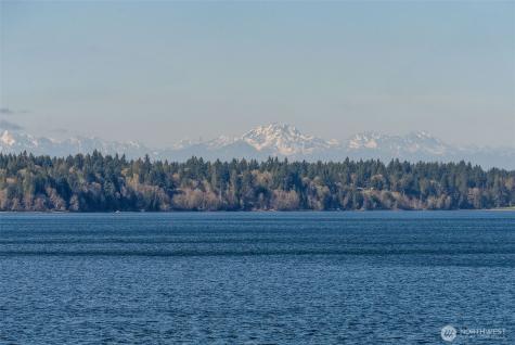 4719 Sunset Point Lane NW Olympia WA 98502