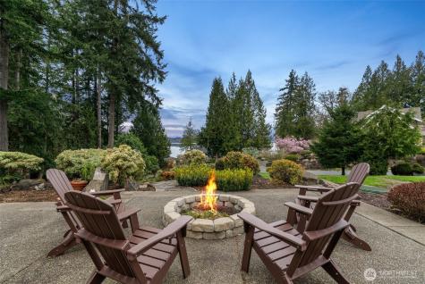 4719 Sunset Point Lane NW Olympia WA 98502