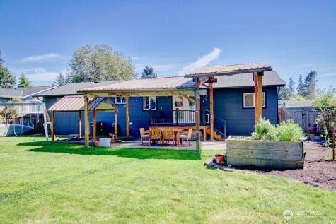 1113 Curtis Street Burlington WA 98233