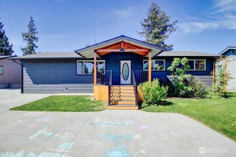 1113 Curtis Street Burlington WA 98233