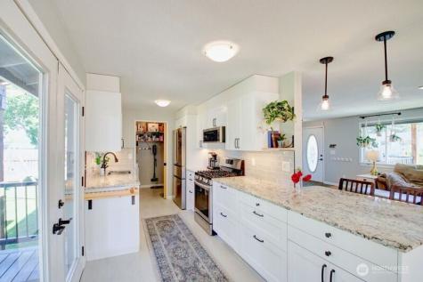 1113 Curtis Street Burlington WA 98233